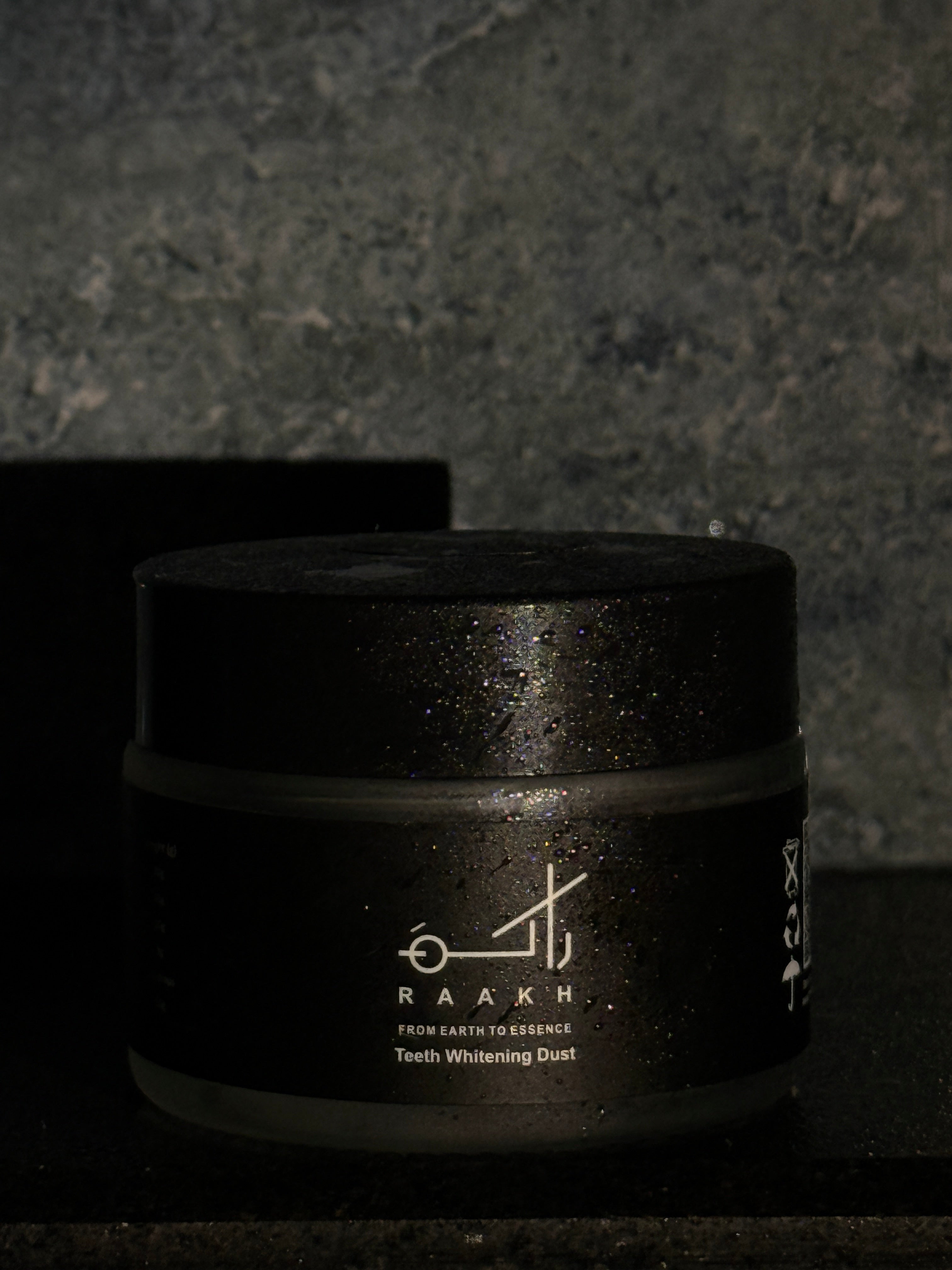 Teeth whitening Dust